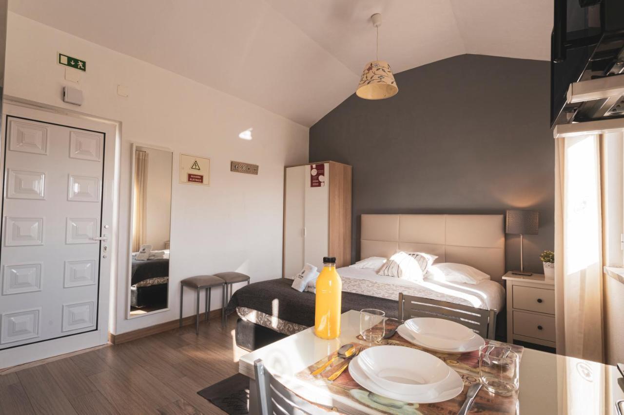 04 - Loft In The Heart Of Peniche
